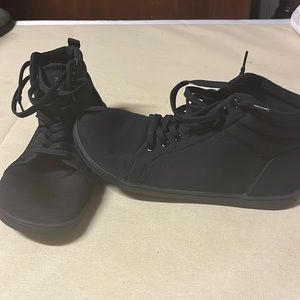 FeelGround high tops